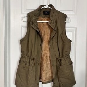 Love Tree Khaki Vest with Faux Fur Interior